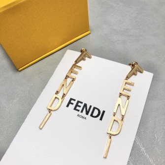 FENDI 펜디 귀걸이