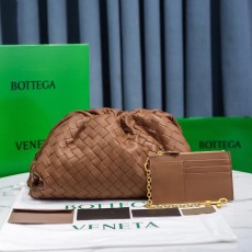 BOTTEGA VENETA 보테가베네타 파우치