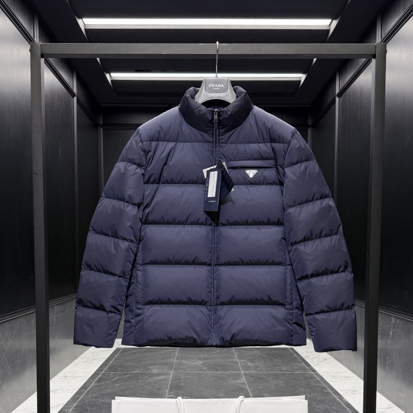 PRADA 프라다 Re-Nylon 223 패딩 D00800