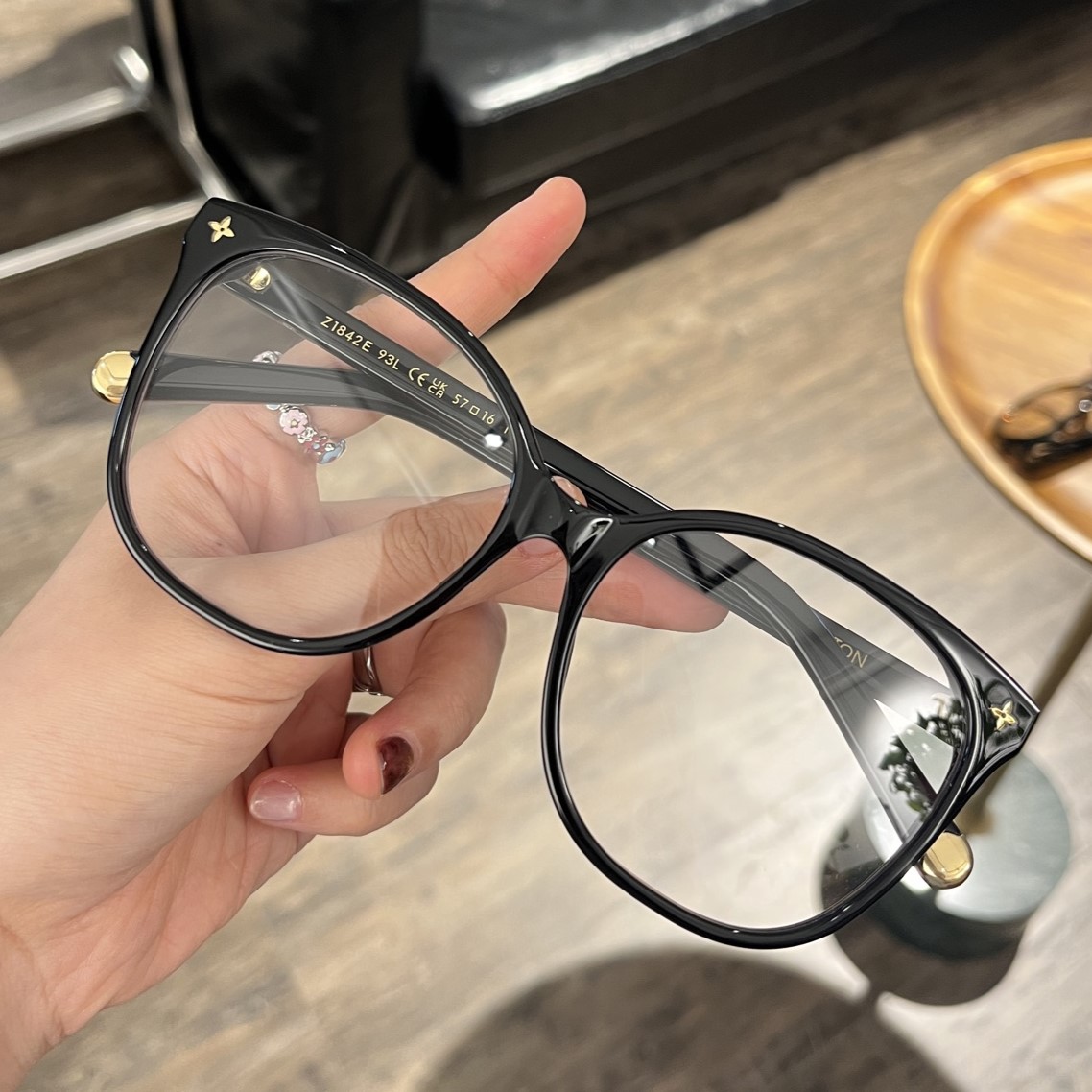 LOUIS VUITTON 루이 비통 마이 모노그램 라이트 캣아이 안경테 Z1842E