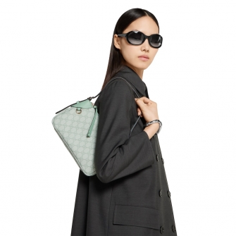 GUCCI 구찌 GG 캔버스 숄더백 815218