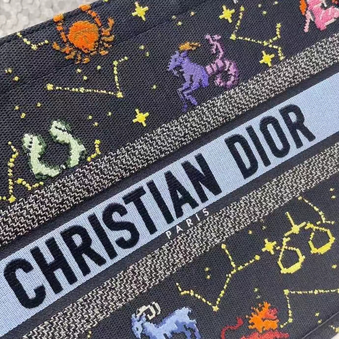 DIOR 디올