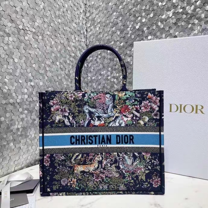 DIOR 디올