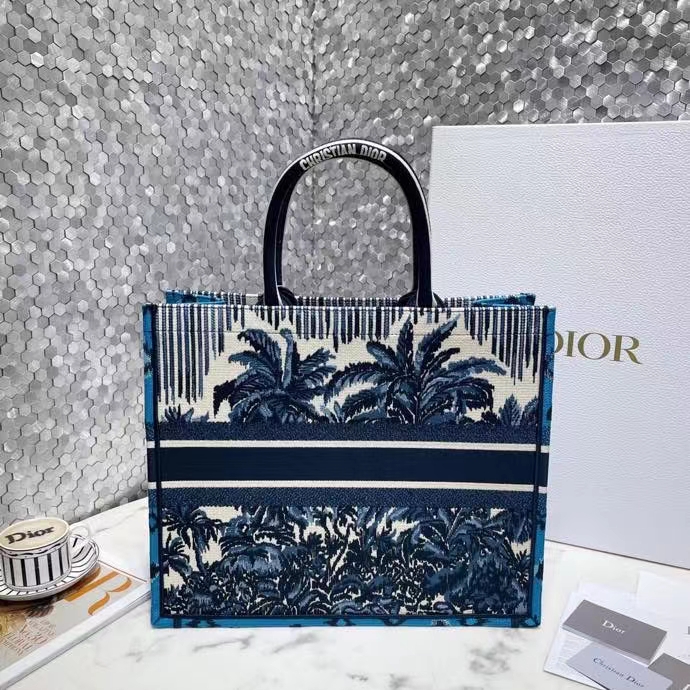 DIOR 디올