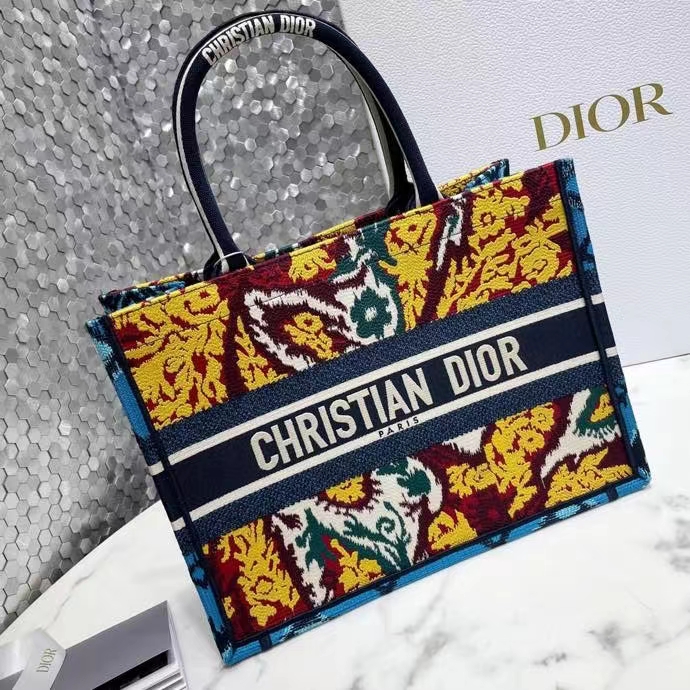 DIOR 디올