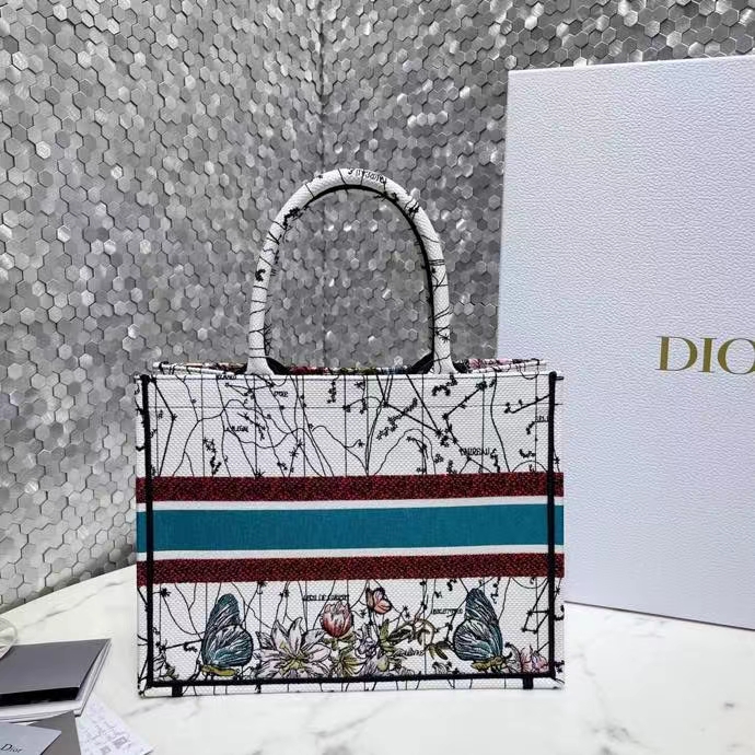 DIOR 디올