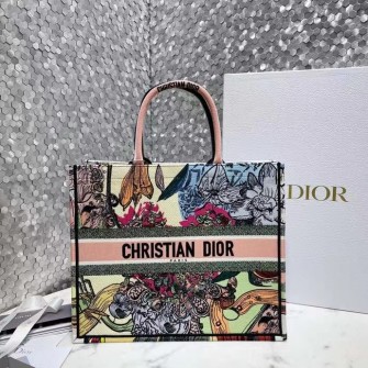 DIOR 디올