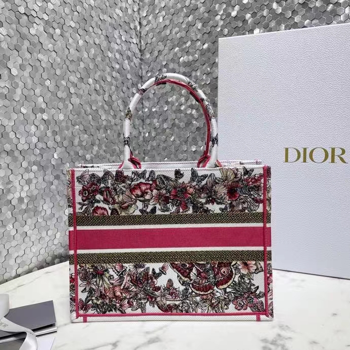 DIOR 디올