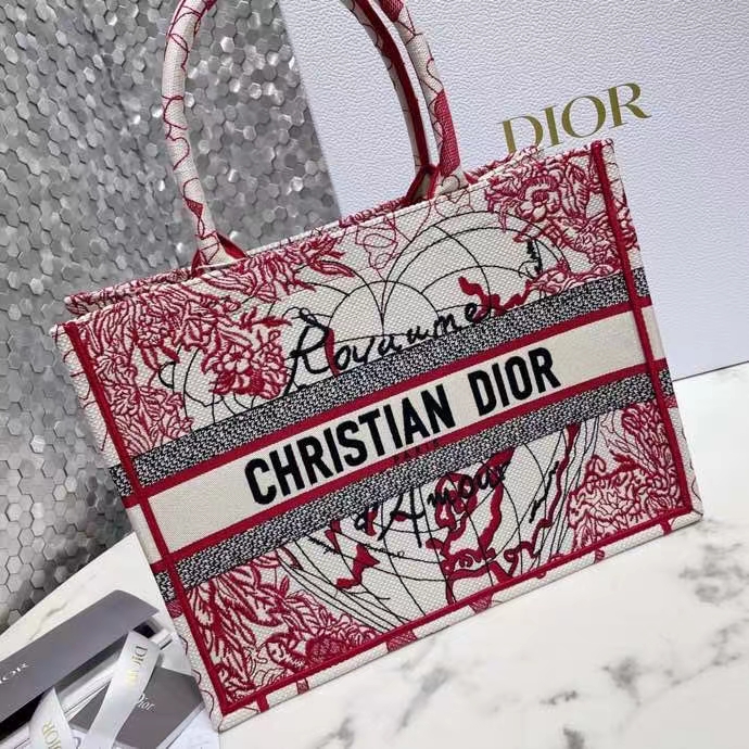 DIOR 디올