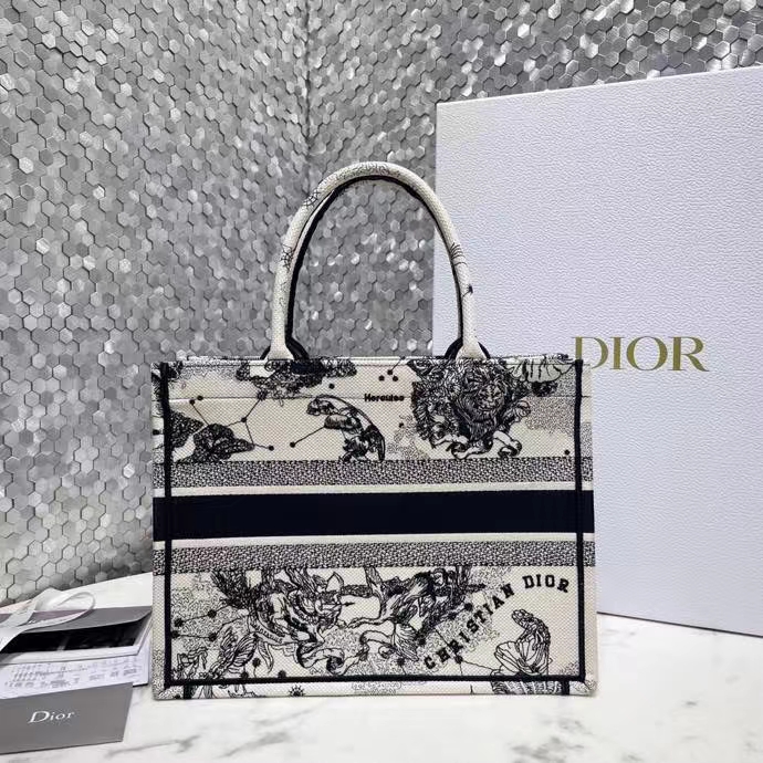 DIOR 디올