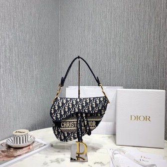 DIOR 디올