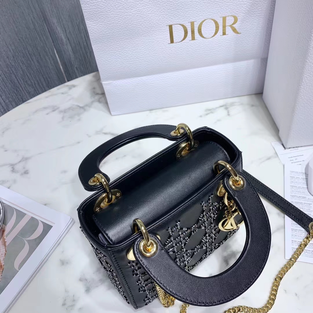 DIOR 디올