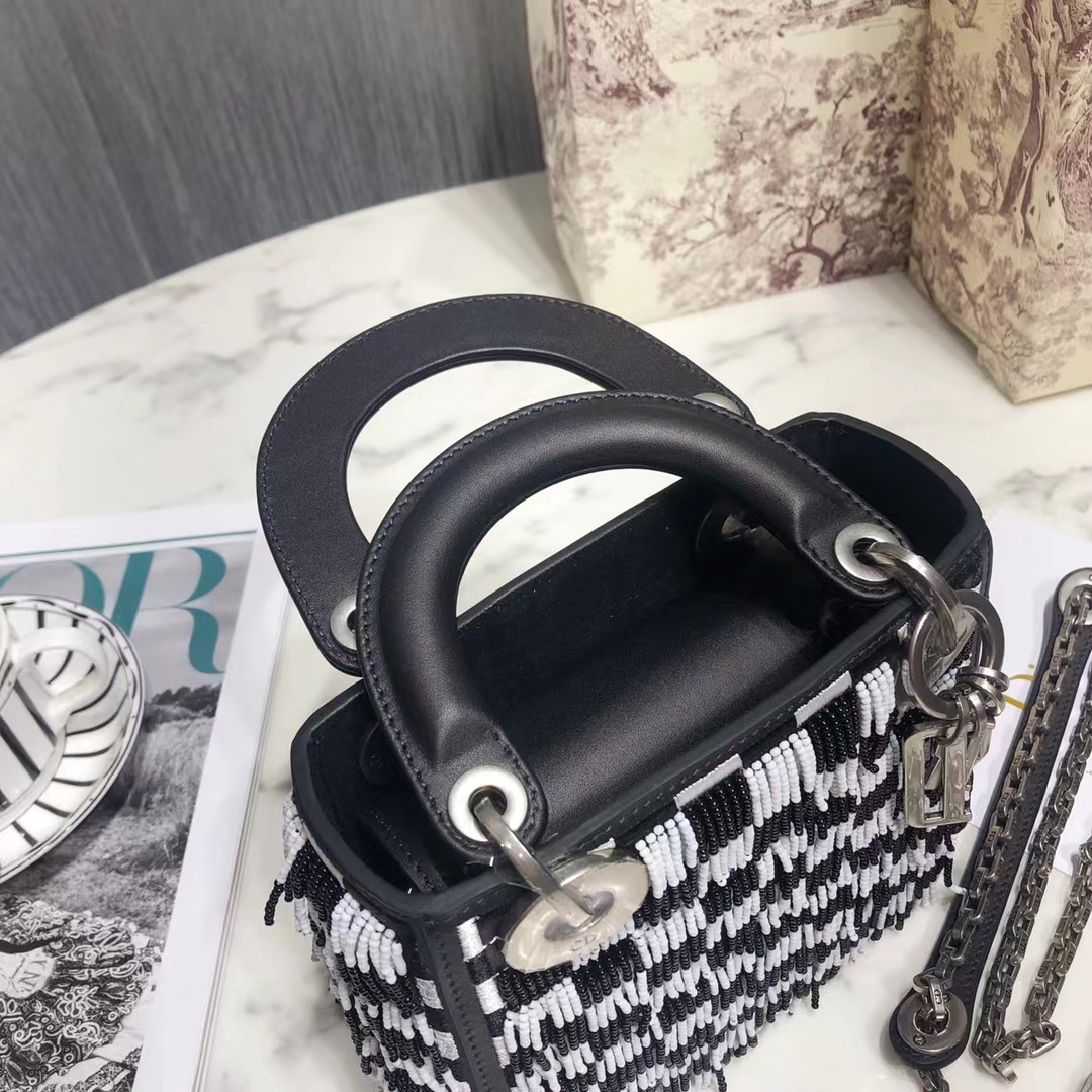 DIOR 디올