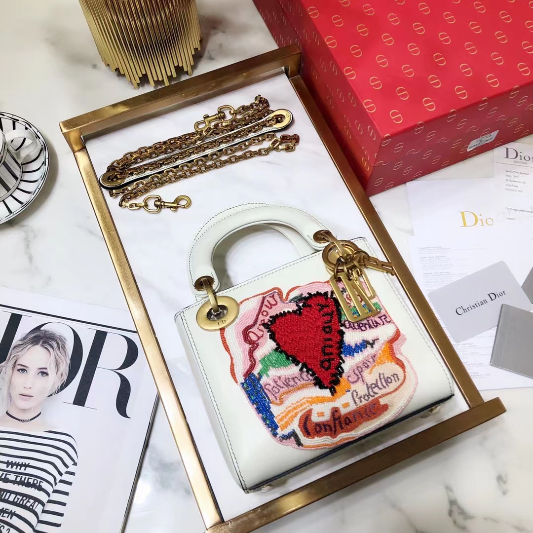 DIOR 디올