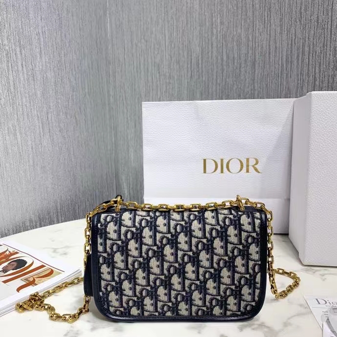 DIOR 디올