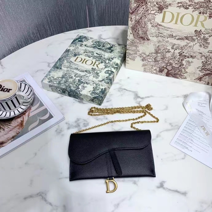 DIOR 디올