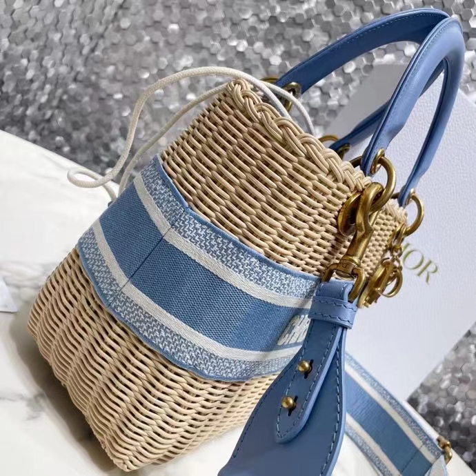 DIOR 디올