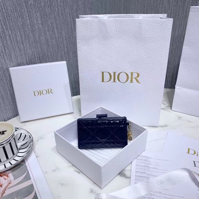 DIOR 디올