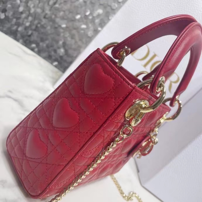 DIOR 디올
