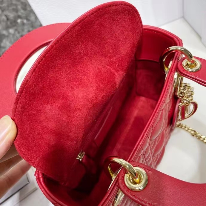 DIOR 디올
