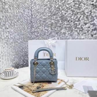 DIOR 디올