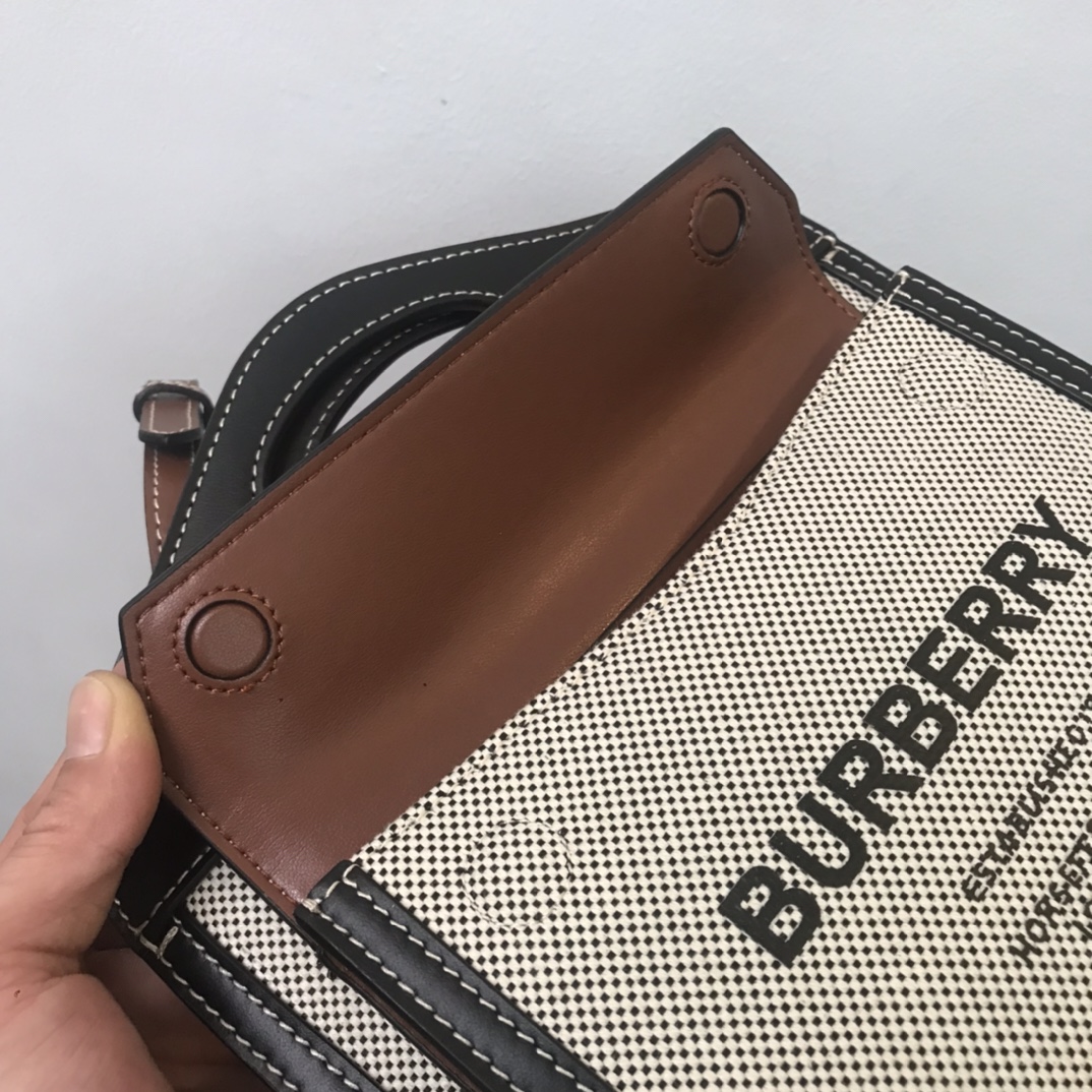 버버리[BURBERRY]