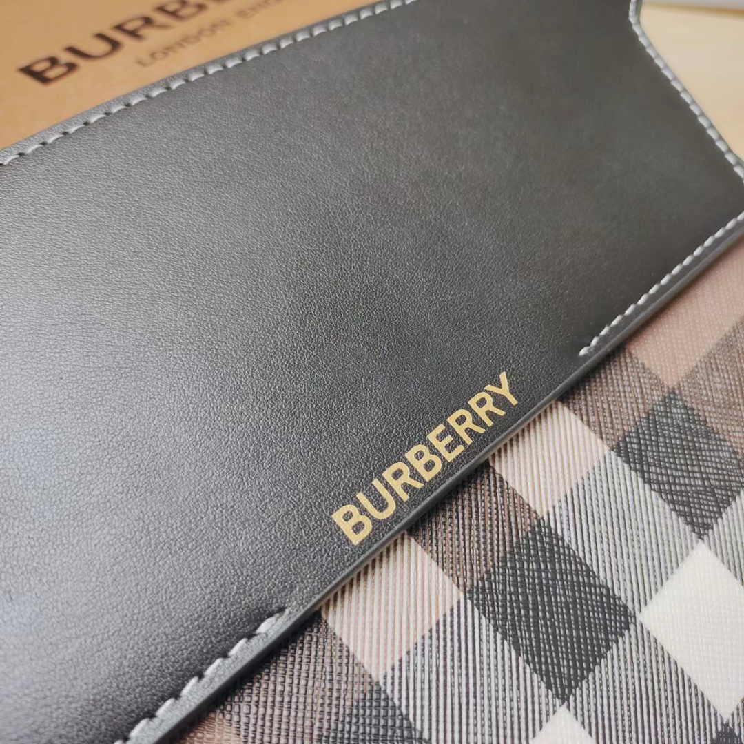 버버리[BURBERRY]