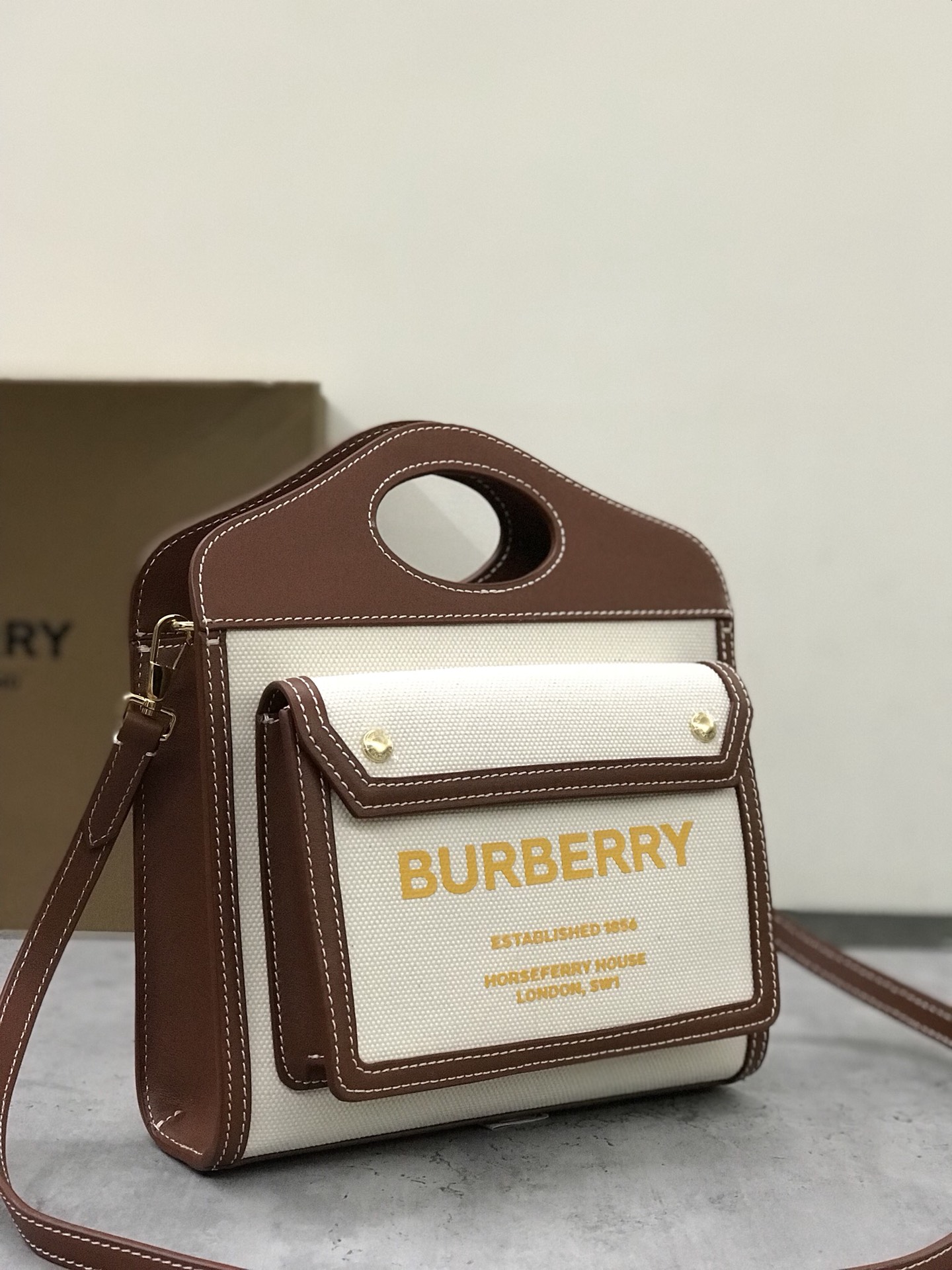 버버리[BURBERRY]