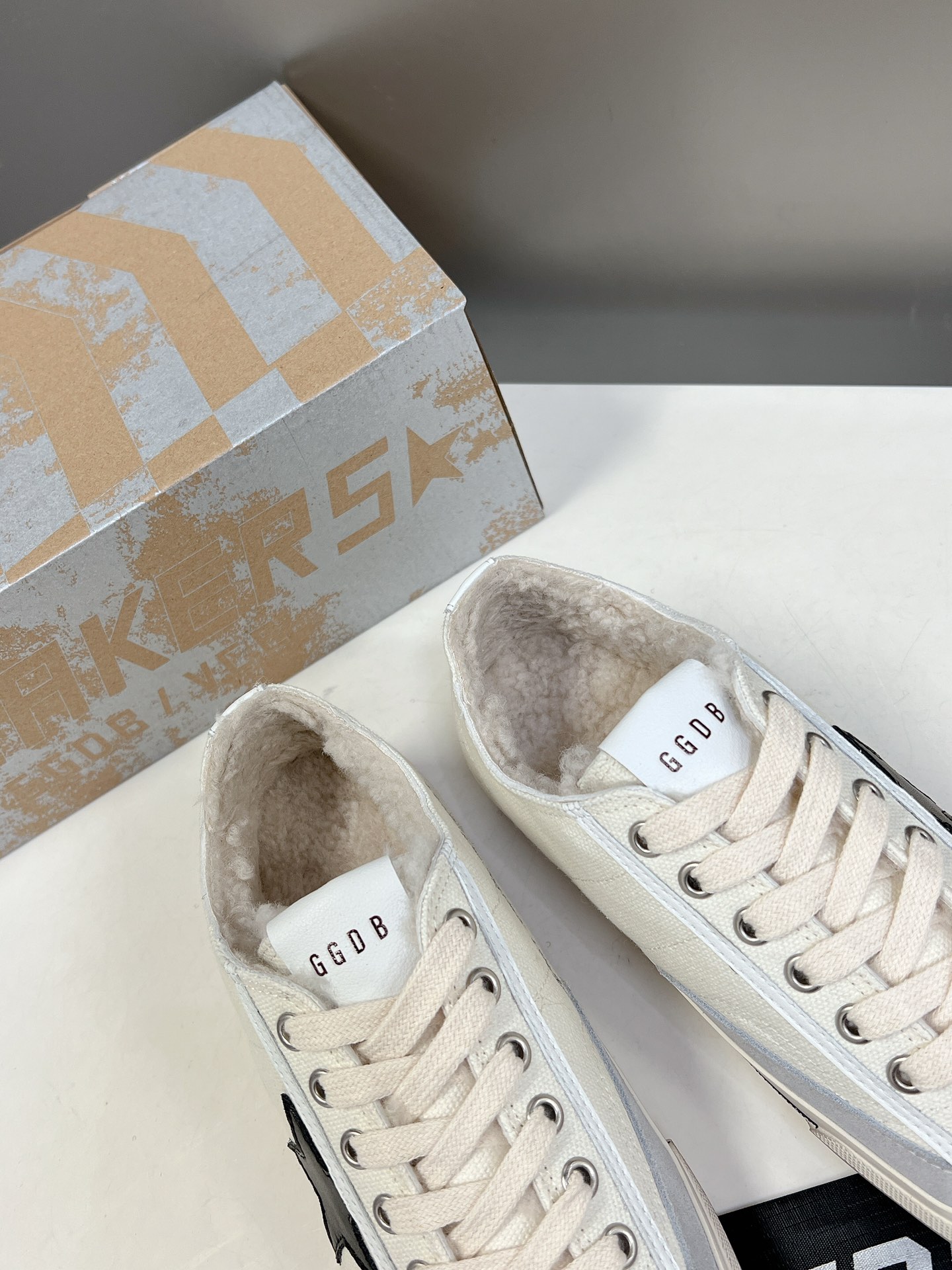 골든구스 [GOLDEN GOOSE]