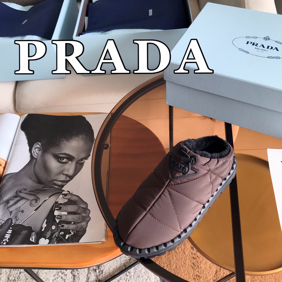 프라다 [PRADA]