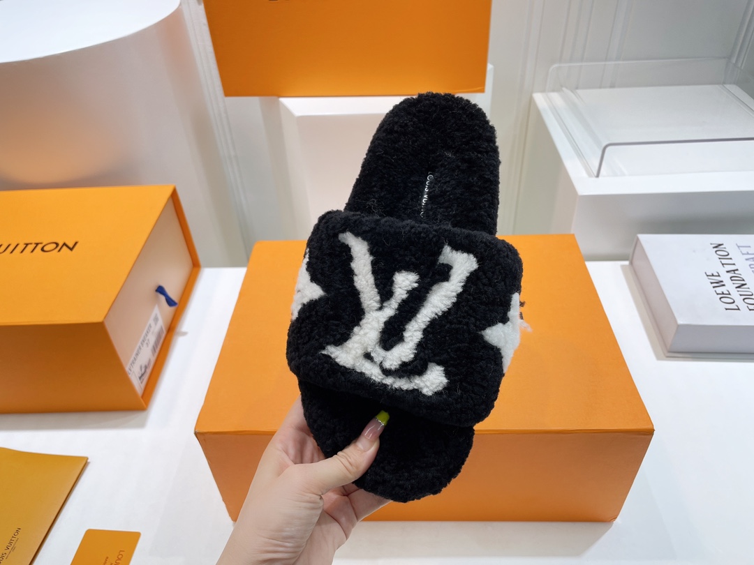 루이비통 [LOUIS VUITTON]