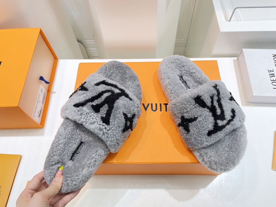 루이비통 [LOUIS VUITTON]