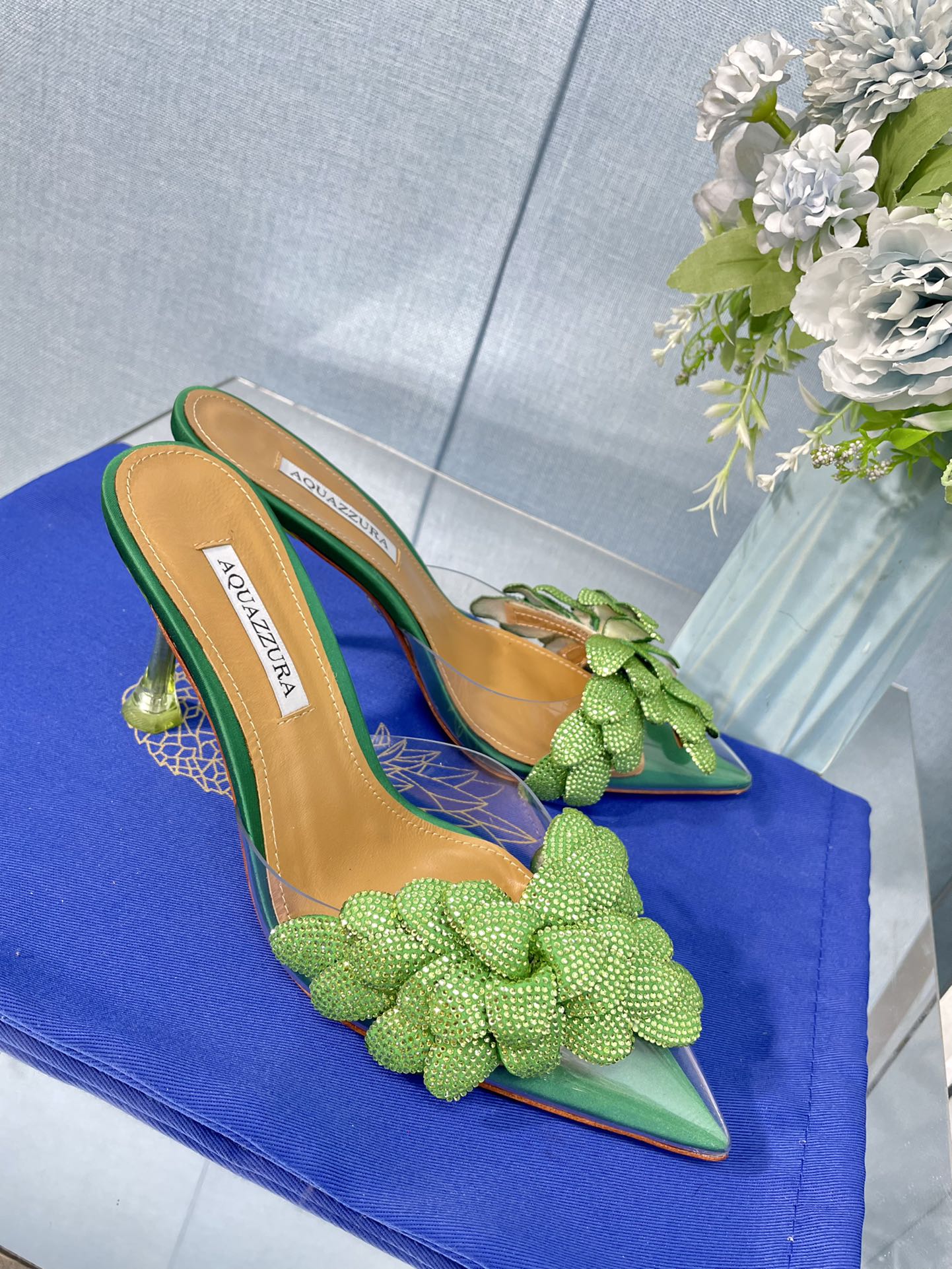 AQUAZZURA