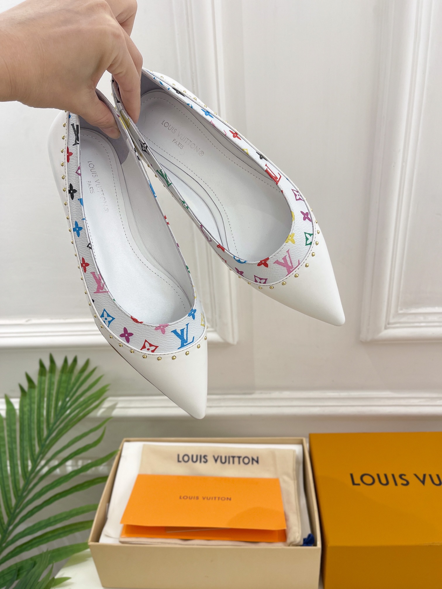 루이비통 [LOUIS VUITTON]