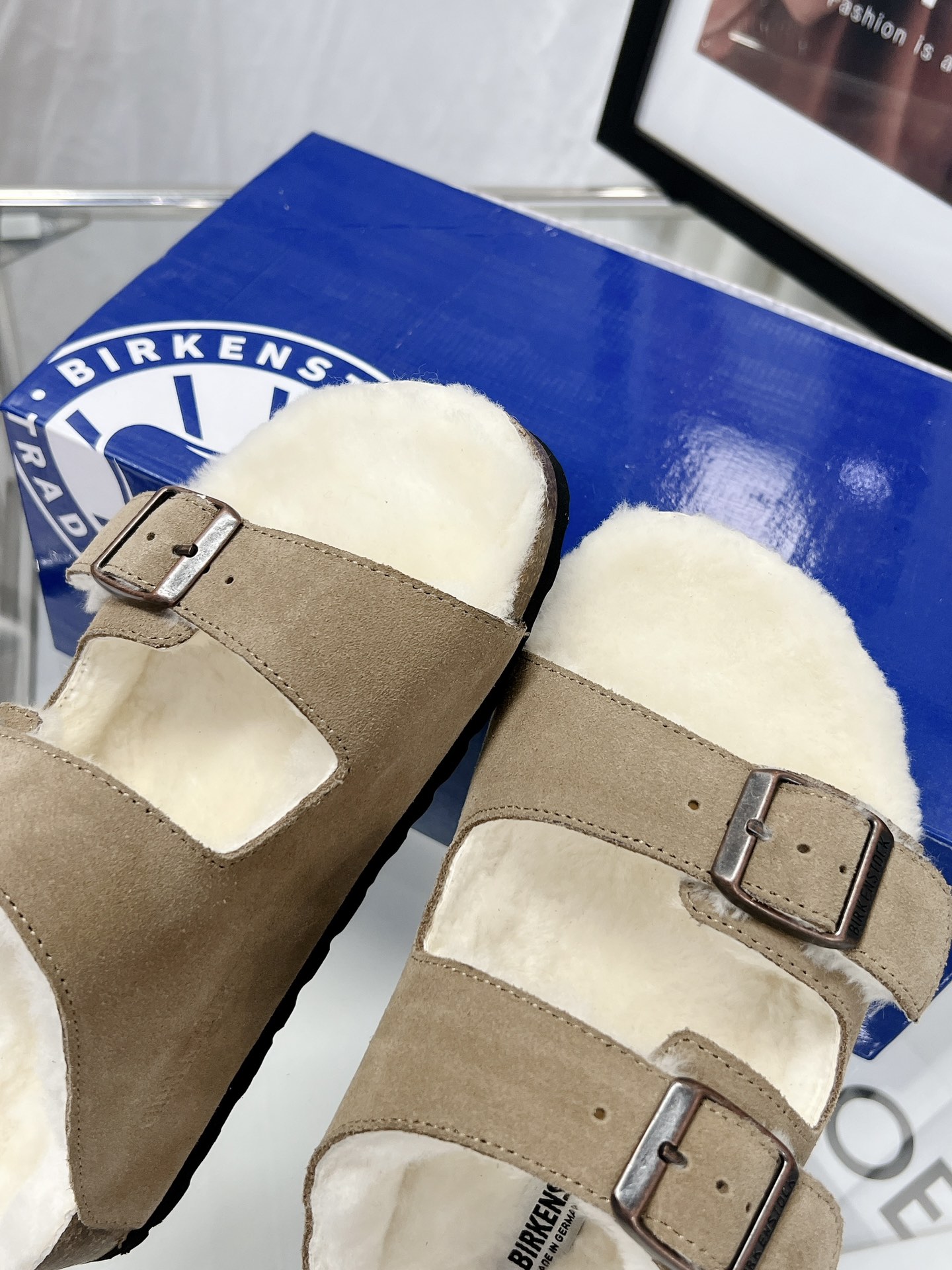 BIRKENSTOCK