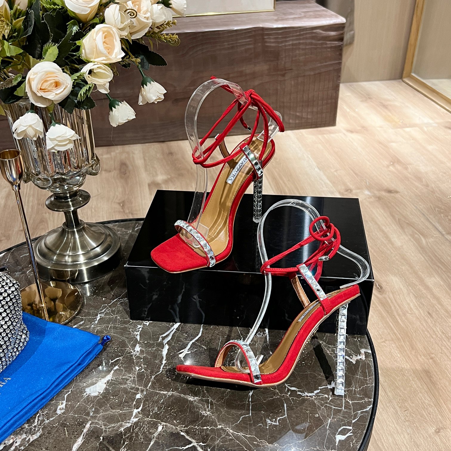 AQUAZZURA