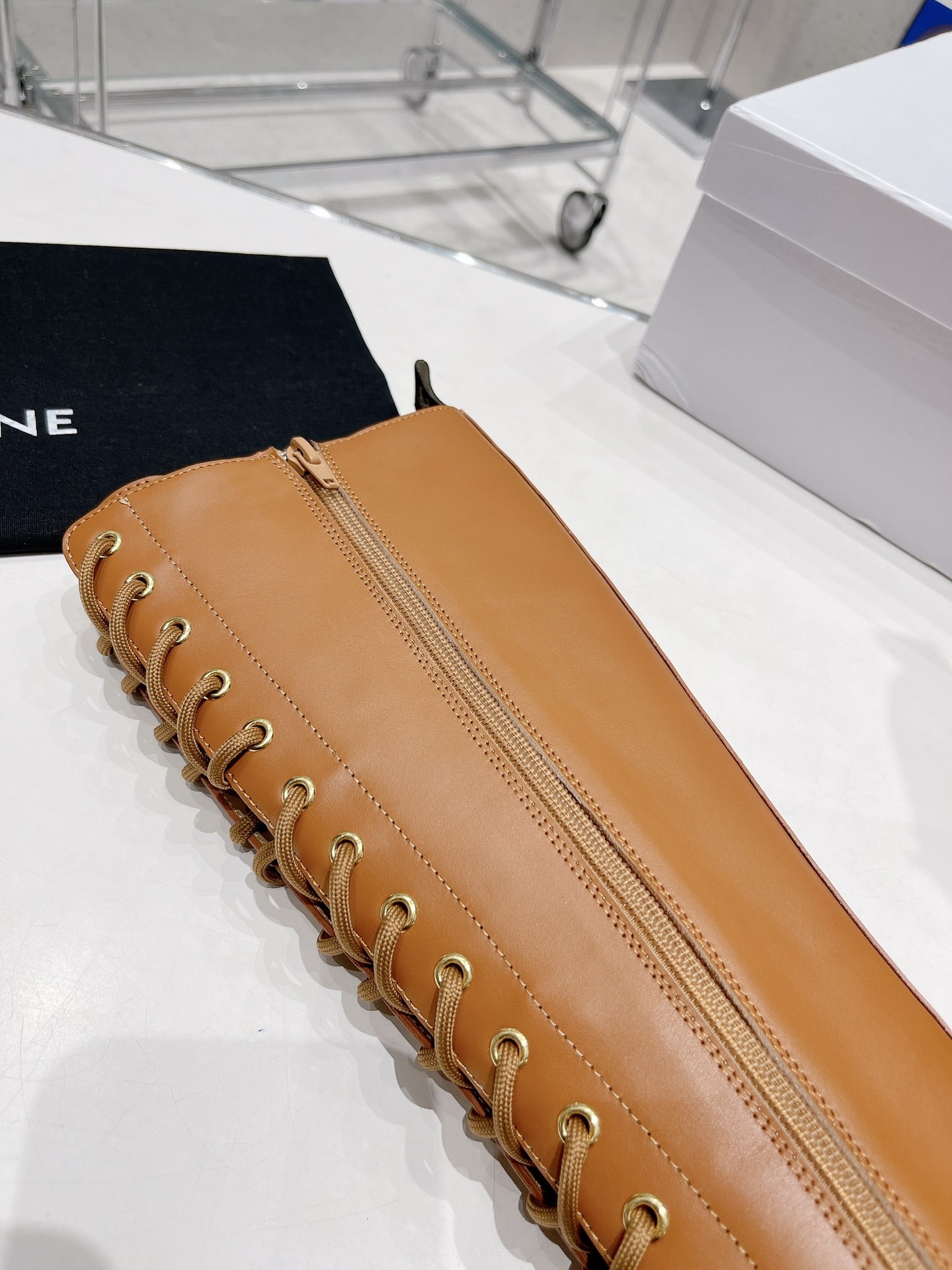 CELINE