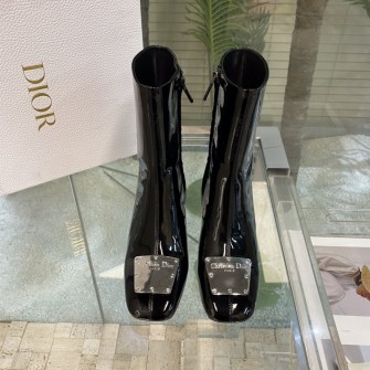 디올 [DIOR]