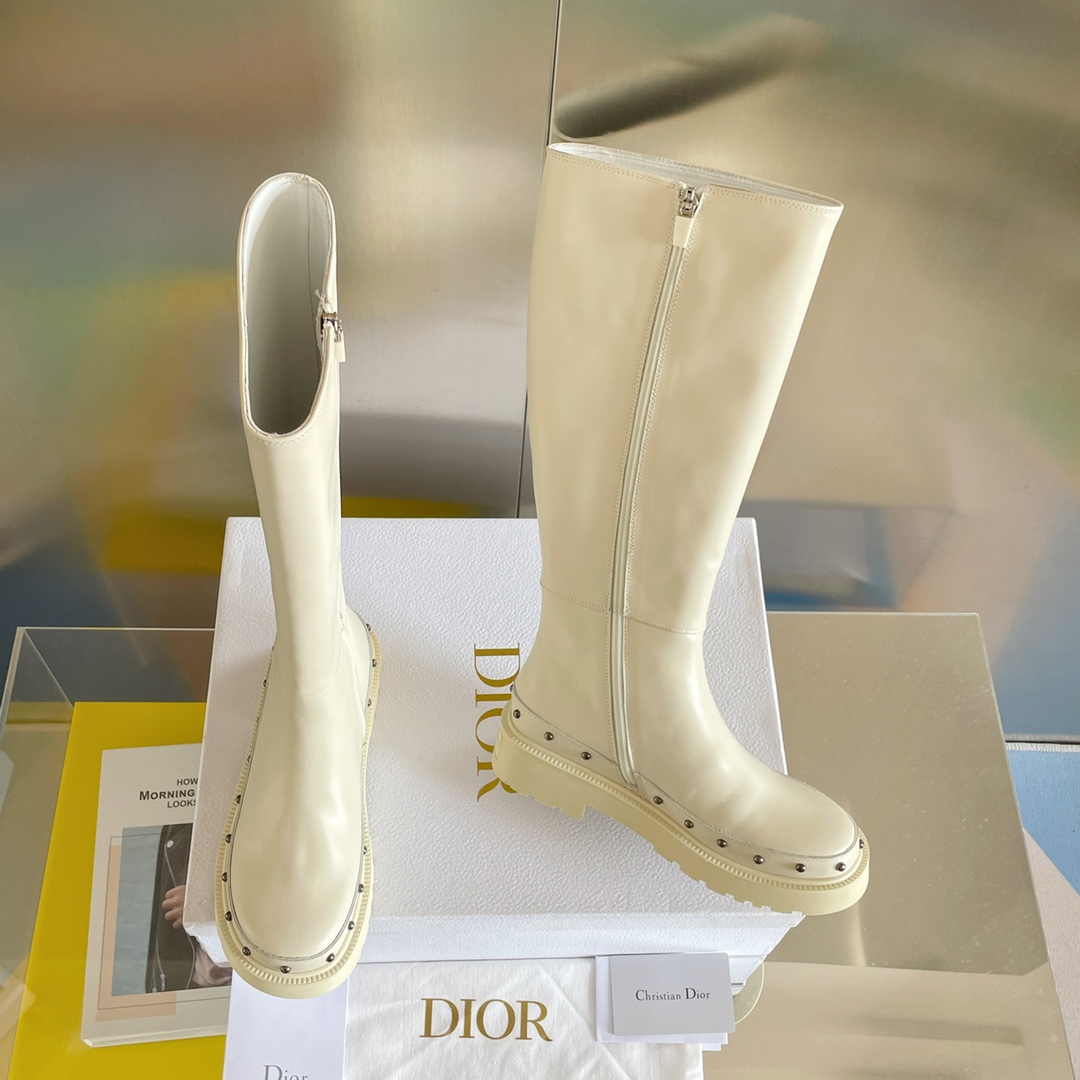 디올 [DIOR]