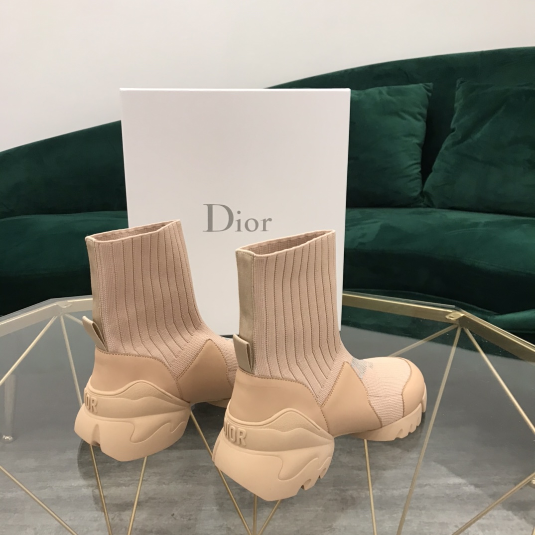 디올 [DIOR]