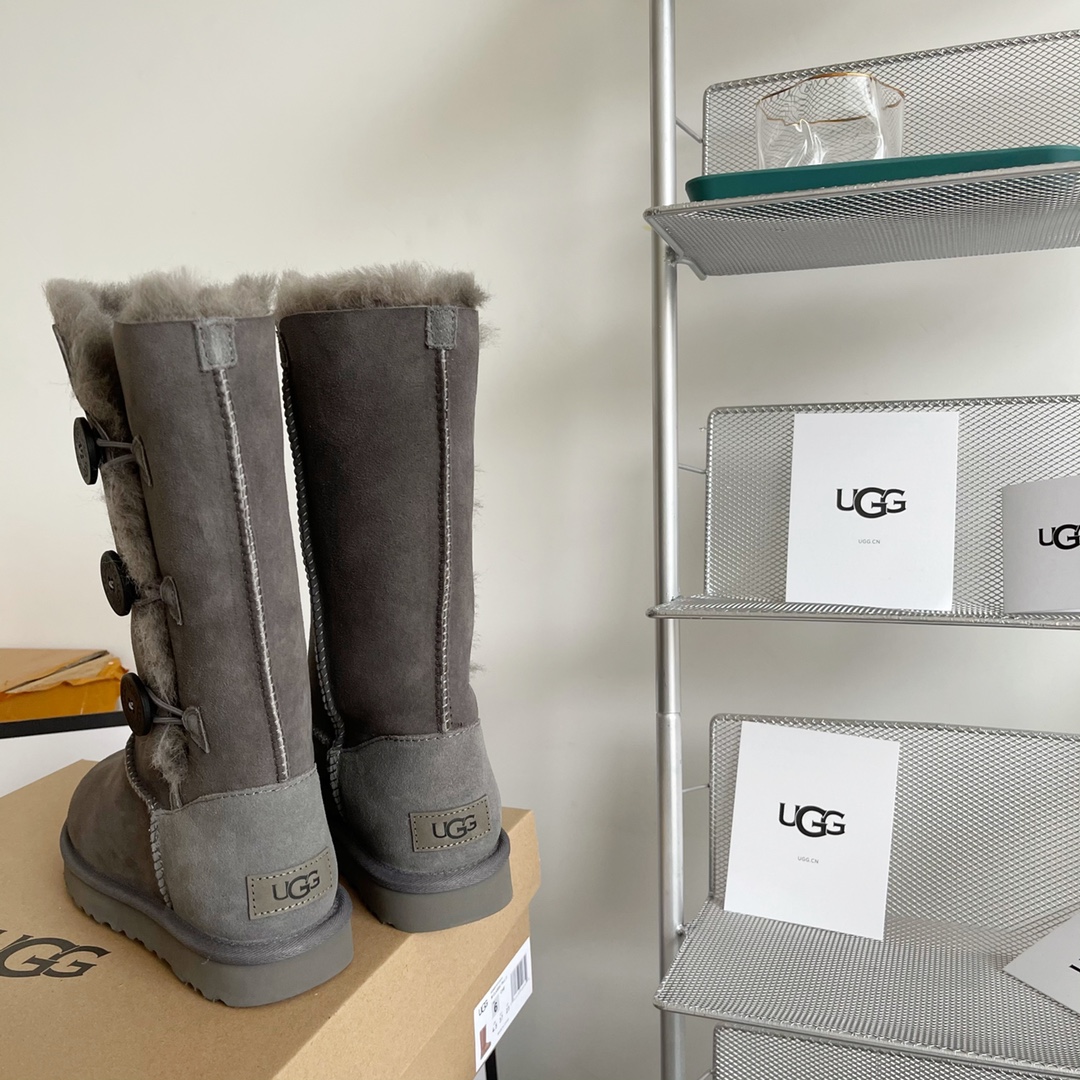 UGG 230110342