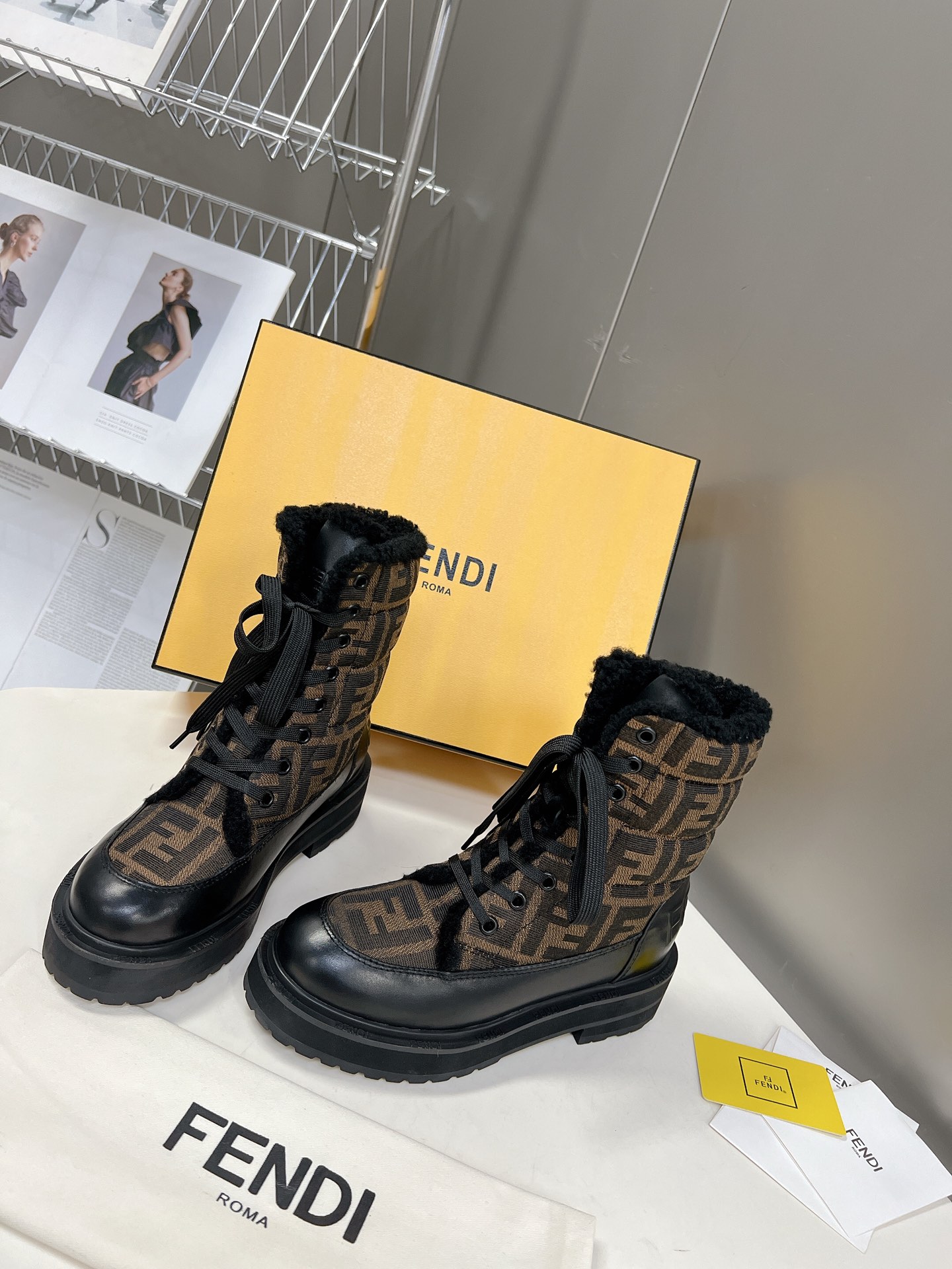 FENDI 펜디 230110429