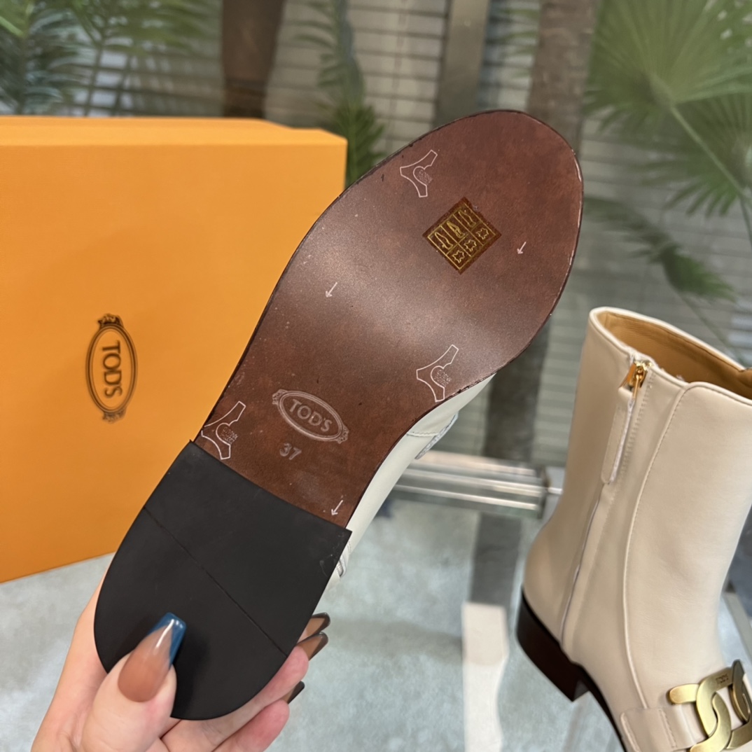 TODS 230110524