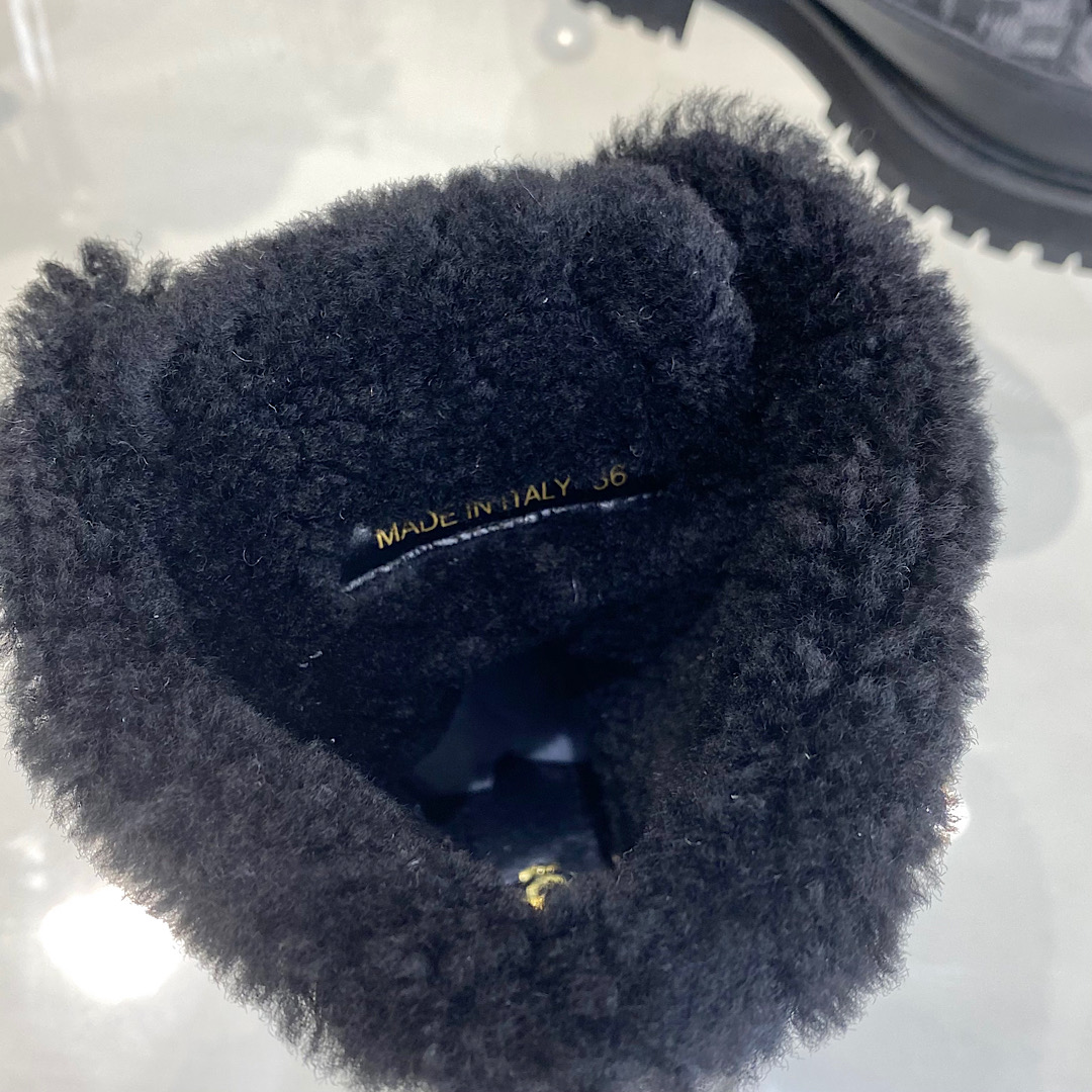 FENDI 펜디 230110536