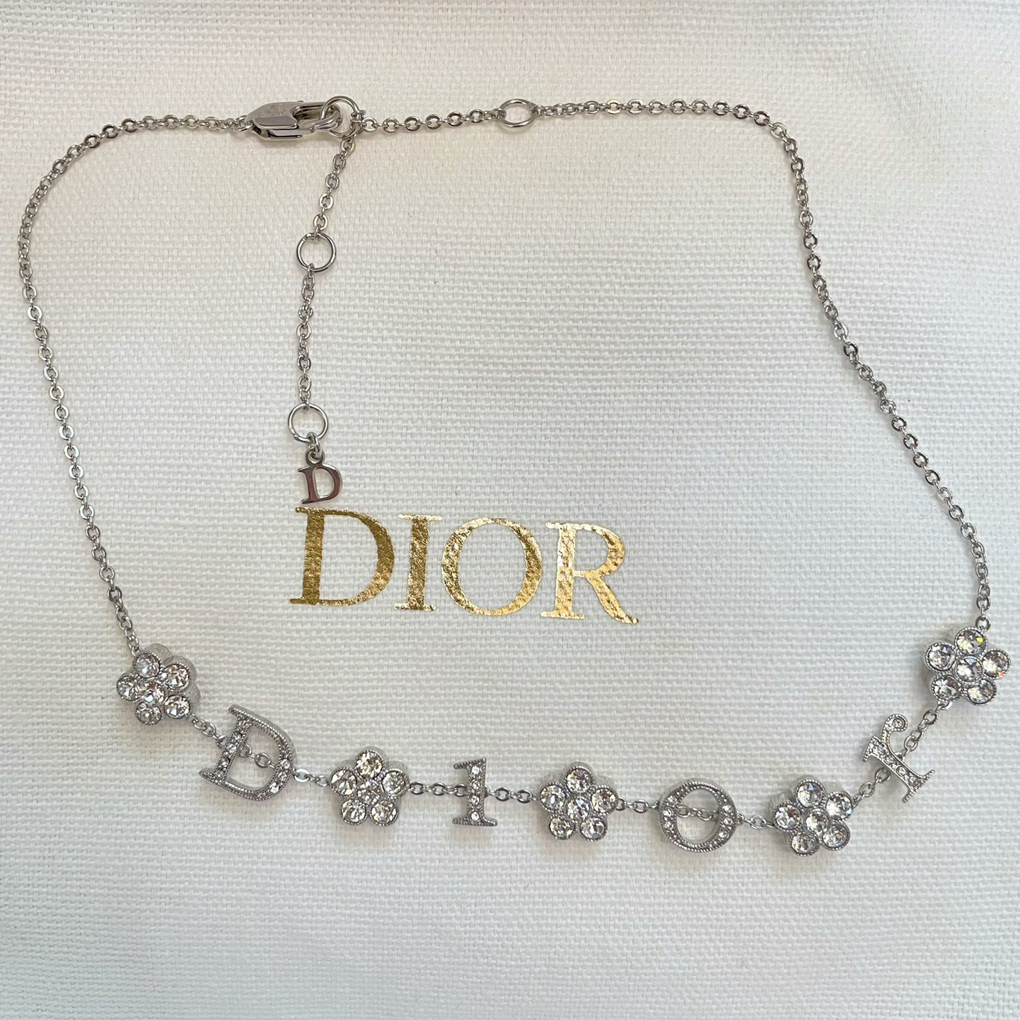 DIOR 디올 233928