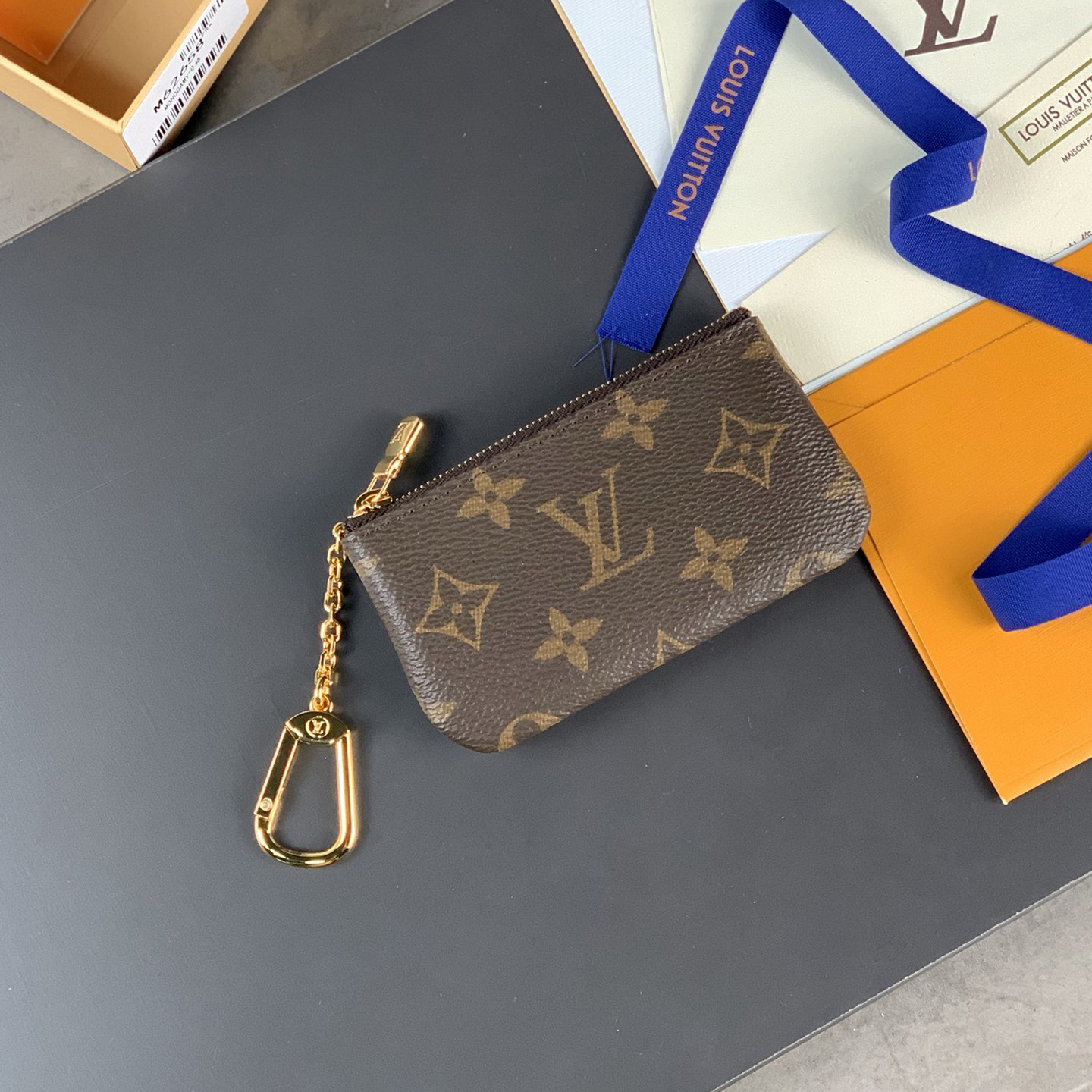 LOUIS VUITTON 루이비통 키 파우치 M62650