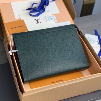 LOUIS VUITTON 루이비통 포쉐트 보야주 M81556